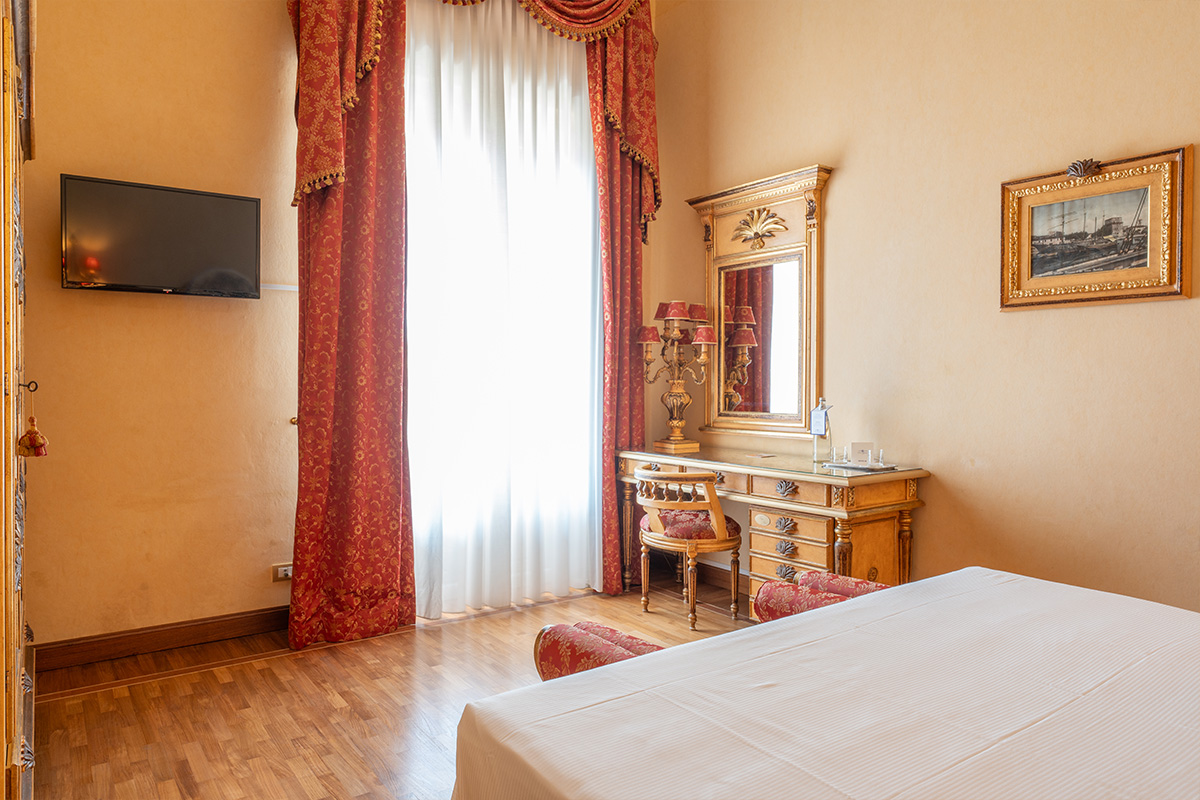 Suite, Sea View