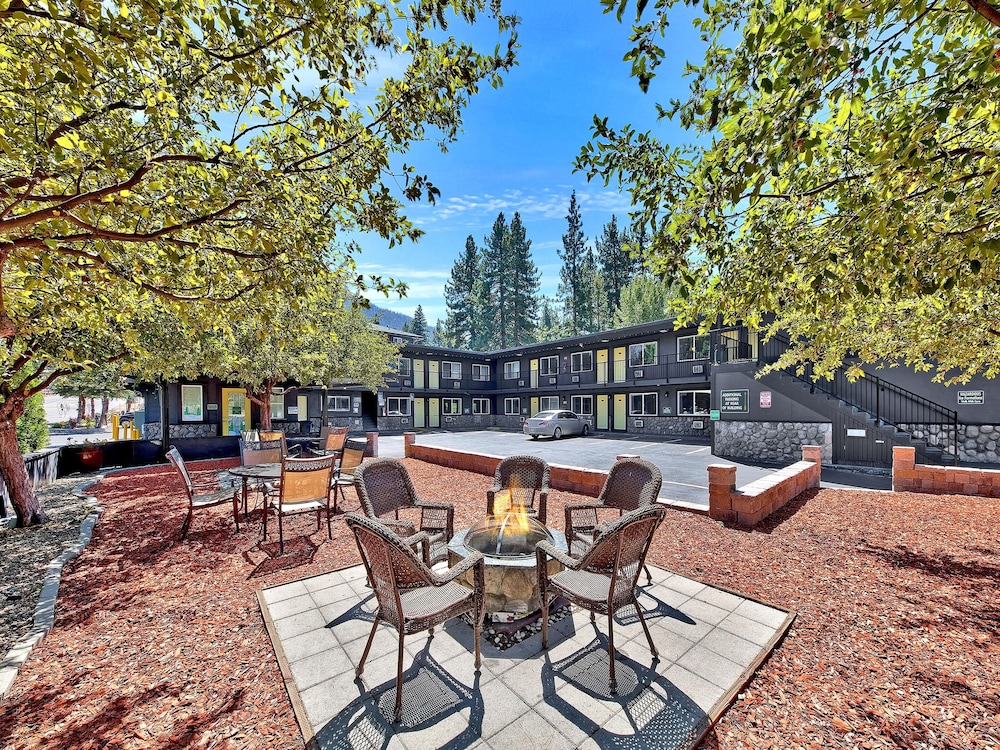 Secrets Inn Lake Tahoe 50/71
