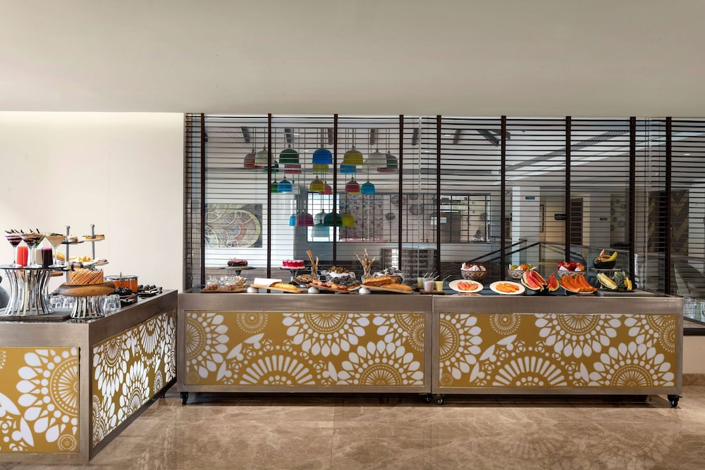 Hawthorn Suites by Wyndham Dwarka 11/65