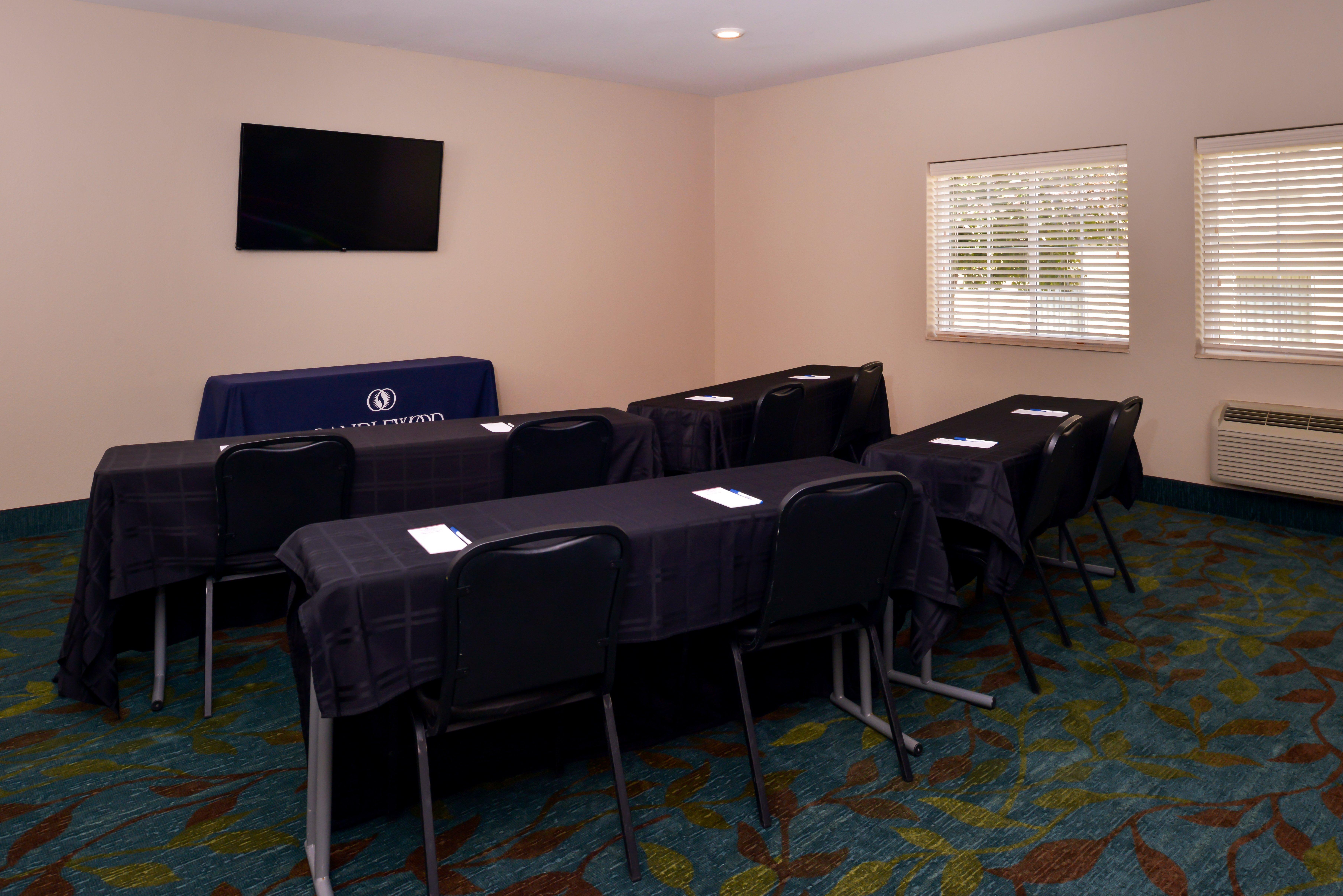 Candlewood Suites Bloomington - Normal an IHG Hotel 22/31