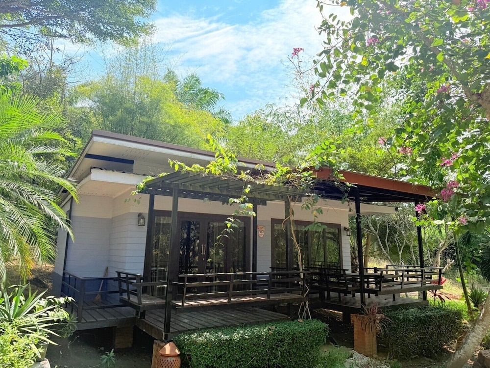 Baan Suan Hill Resort in BAN TA KHUN