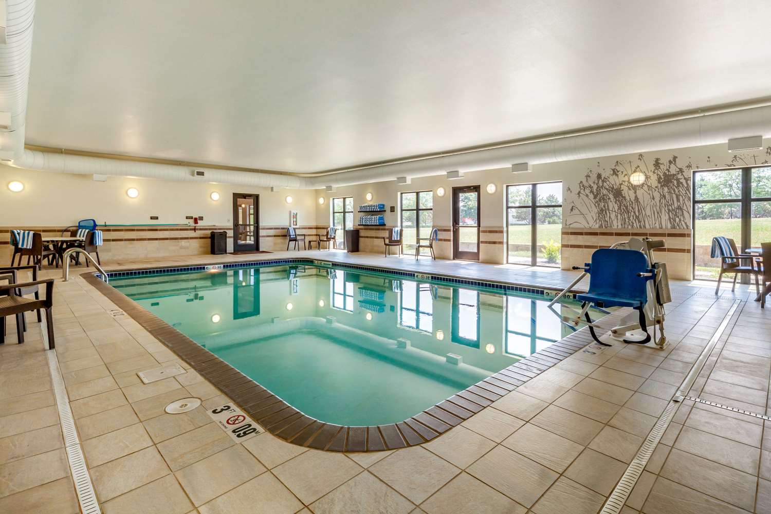 Sleep Inn & Suites Lincoln University Area 25/42