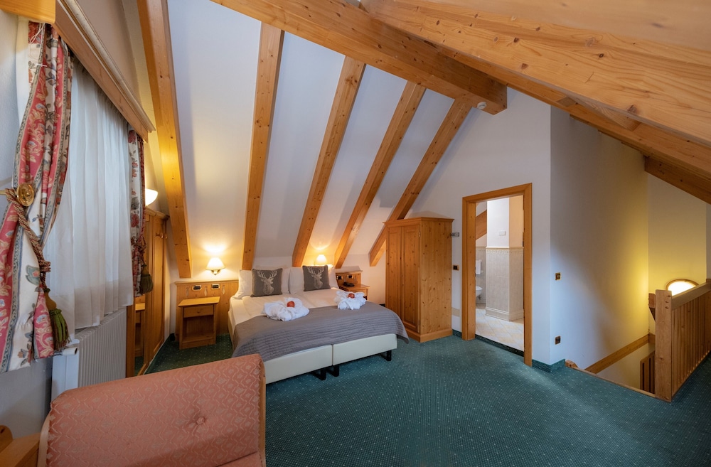 Gran Chalet Soreghes 30/69