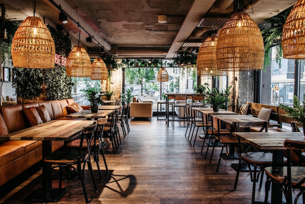 restaurant-cafeteria