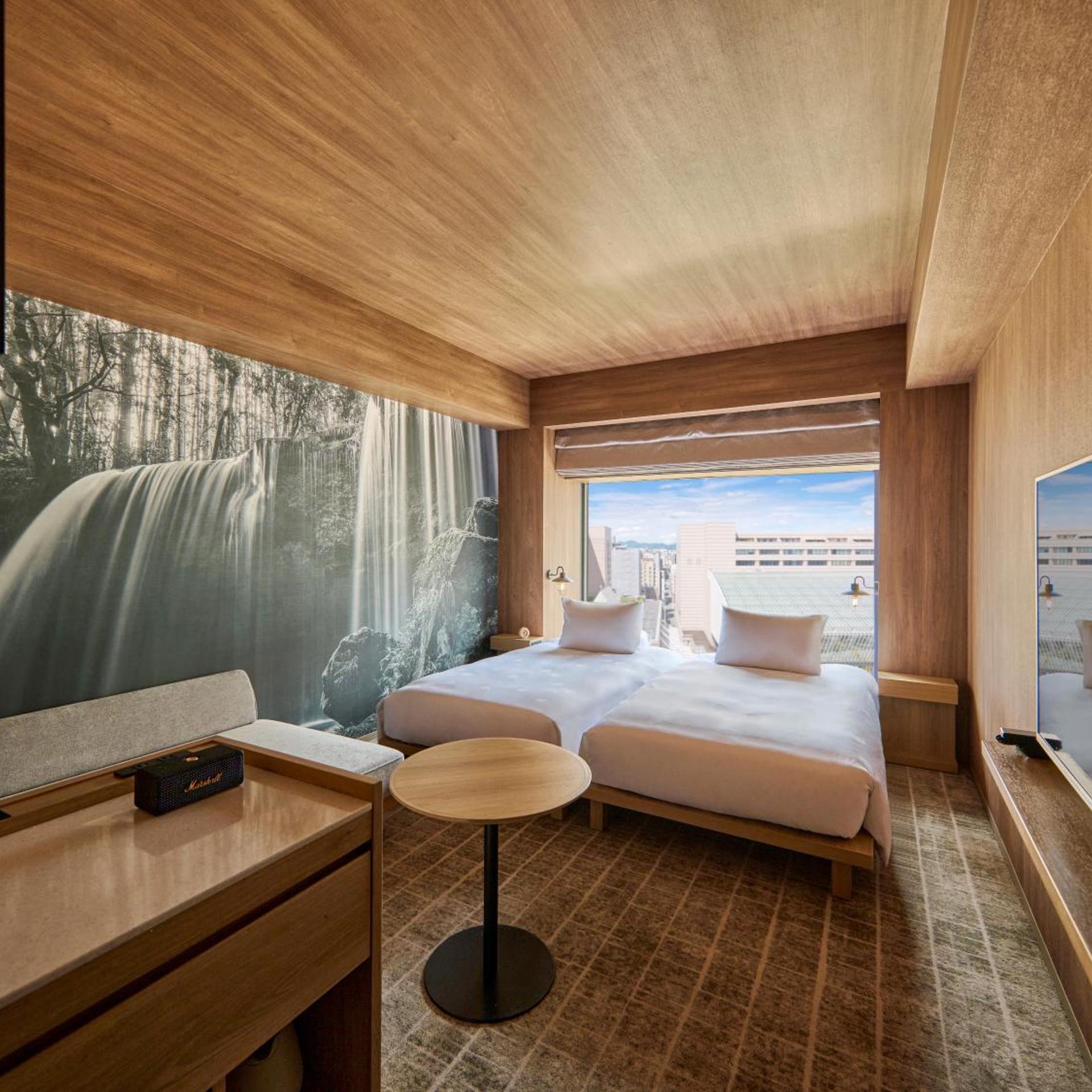Superior, Twin Beds, River View, Sky Floor