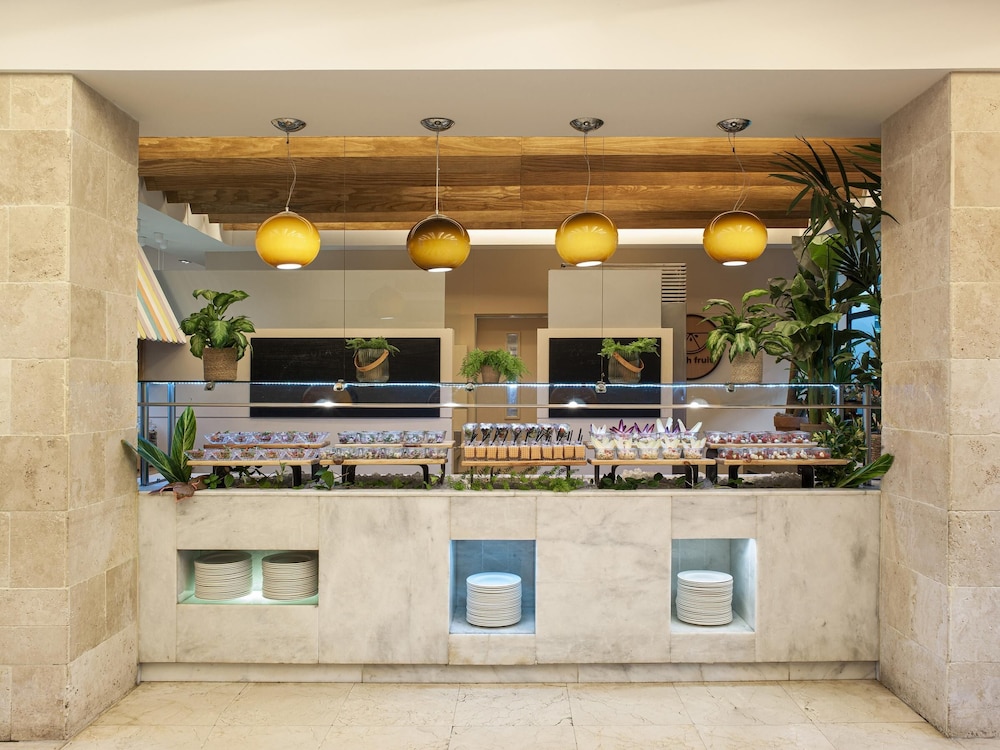 Red Level at Gran Melia Palacio de Isora - Adults Only 2/50