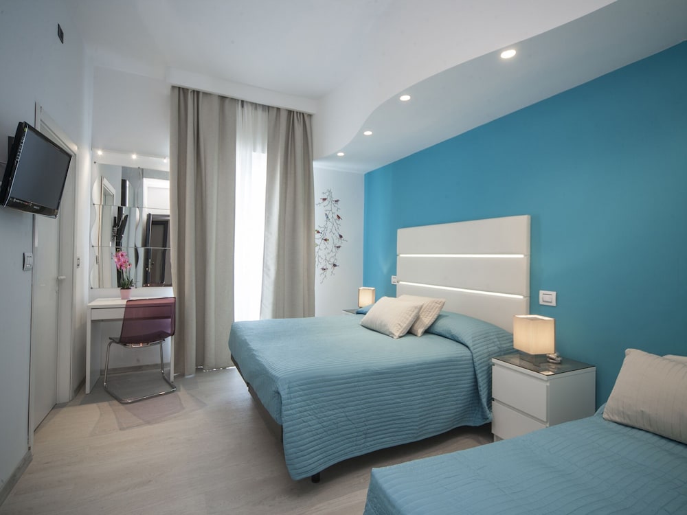 Hotel Levante Rimini 43/72