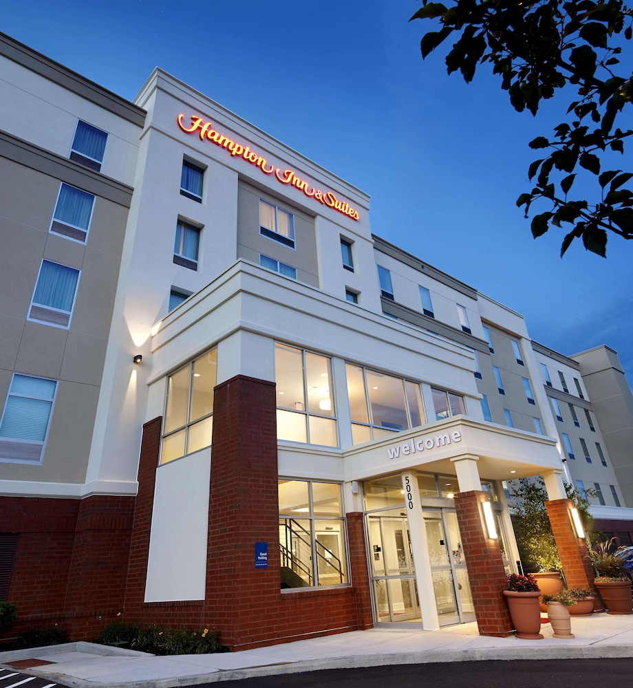 Hampton Inn Suites Pittsburgh Airport South Settlers Ridge 3/60
