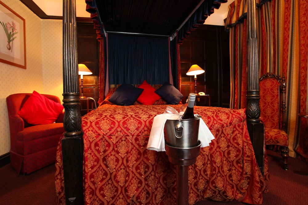 Uno Rose & Crown Hotel Tonbridge 19/35