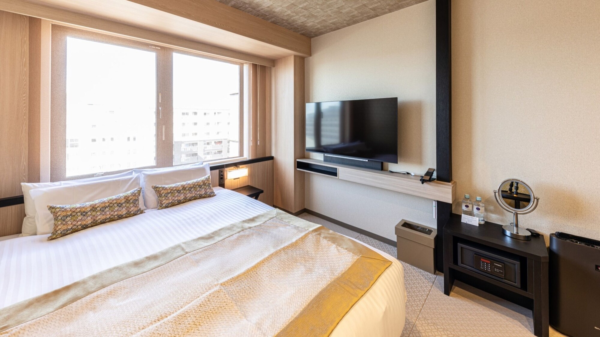 MUSSE, DOUBLE BED