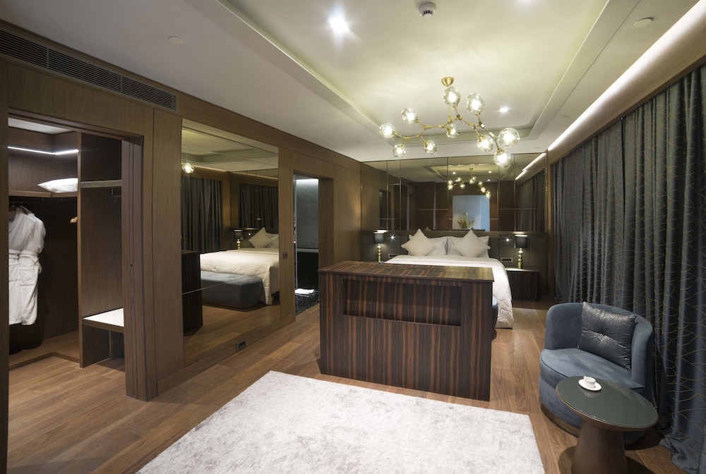 Lobby at Radisson Collection Hotel Vadistanbul, SARIYER