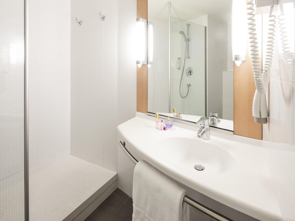 غرفة بسرير مزدوج، Ibis Barcelona Santa Coloma 5/6