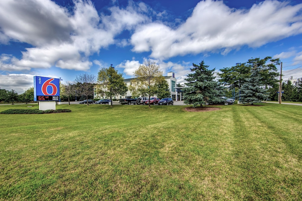 Motel6 Burlington On - Toronto West - Oakville 57/61