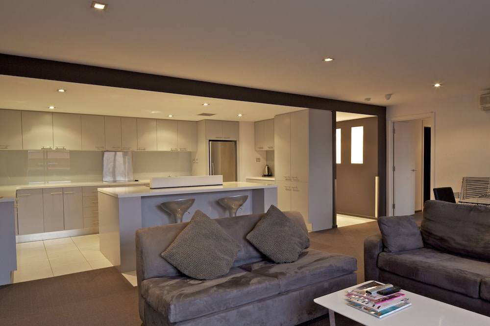 Zero Davey Boutique Apartments 22/33