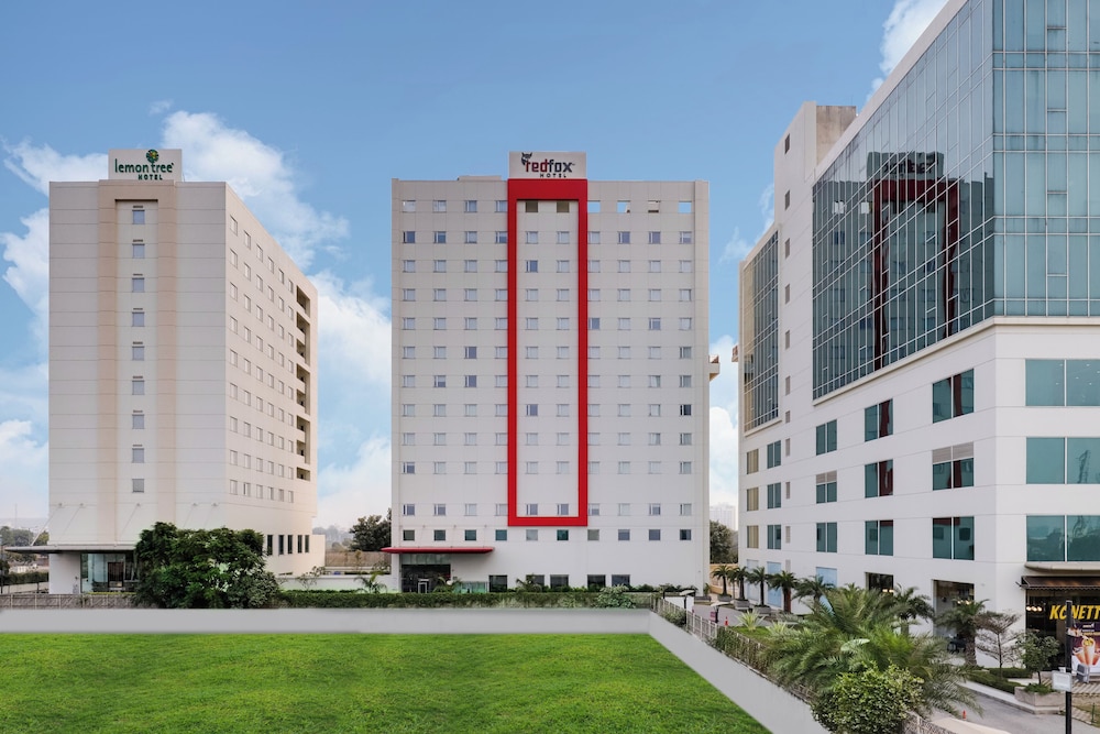 LEMON TREE HOTEL, SECTOR 60, GURUGRAM 4/65