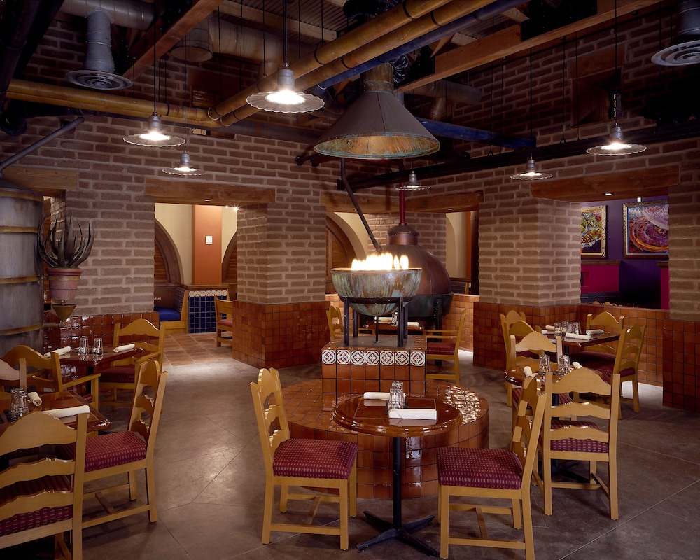 Casino Del Sol Resort 22/32