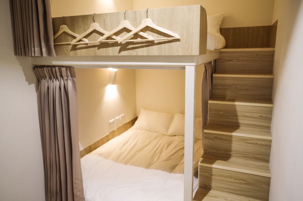Paper Plane Hostel 22/50