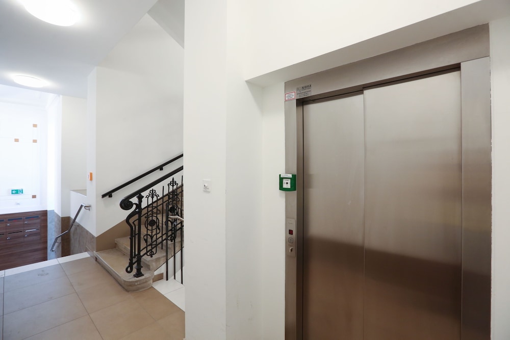 4 Beds and More Vienna Apartments 6/29