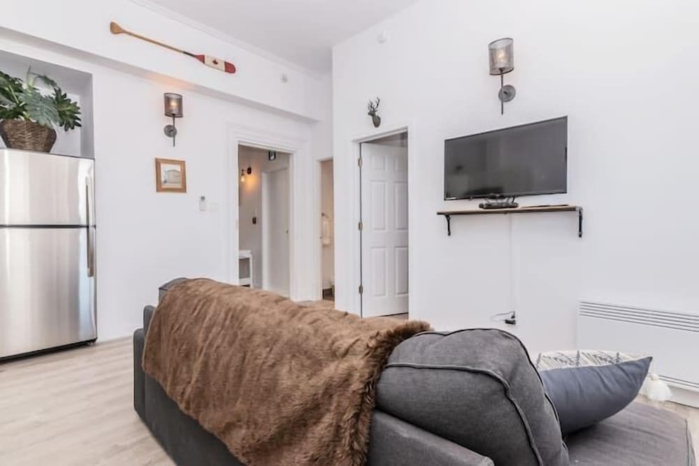 Hotel Manoir des Remparts 62/72