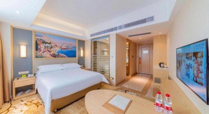 Vienna Hotel (Guangdong Dongguan East Railway Station) 39/62