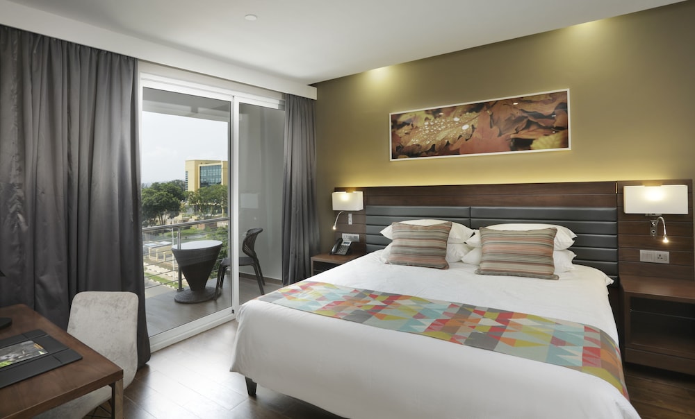 Ubumwe Grande Hotel 12/71