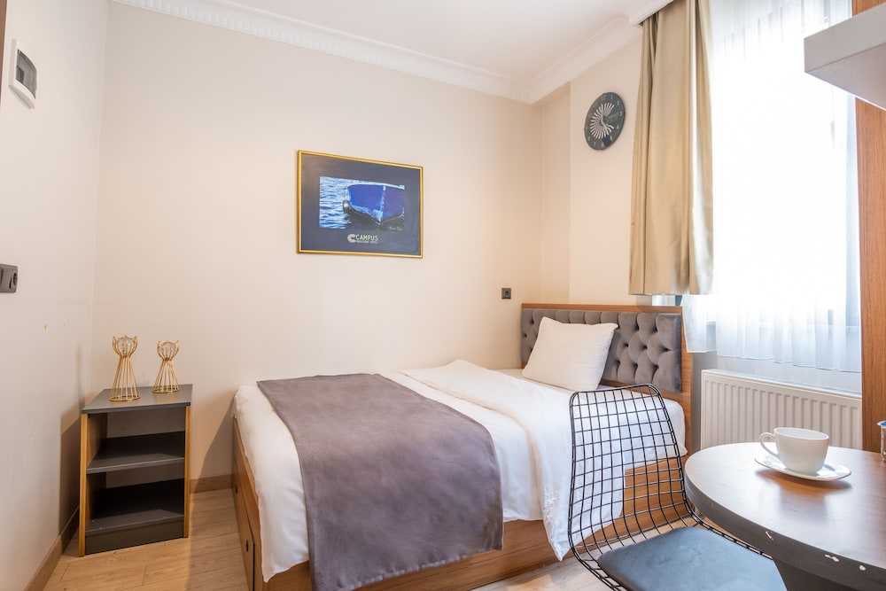 Campus Boutique Hotel 12/16