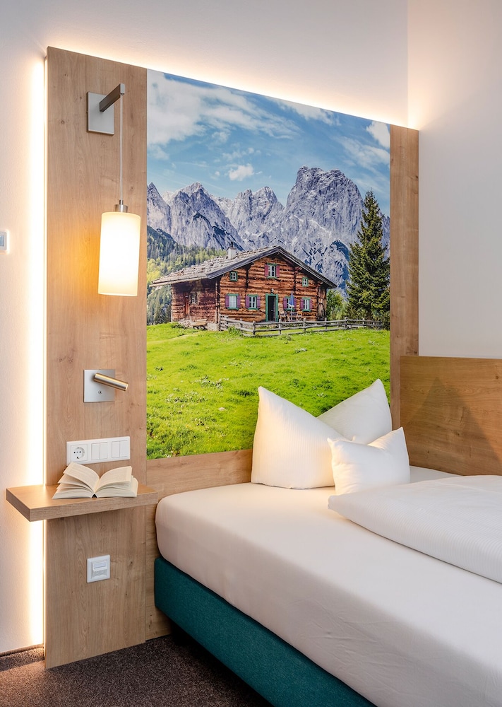 Avalon Bad Reichenhall 25/71