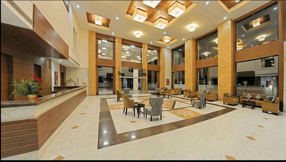 Poppys Hotel 37/49