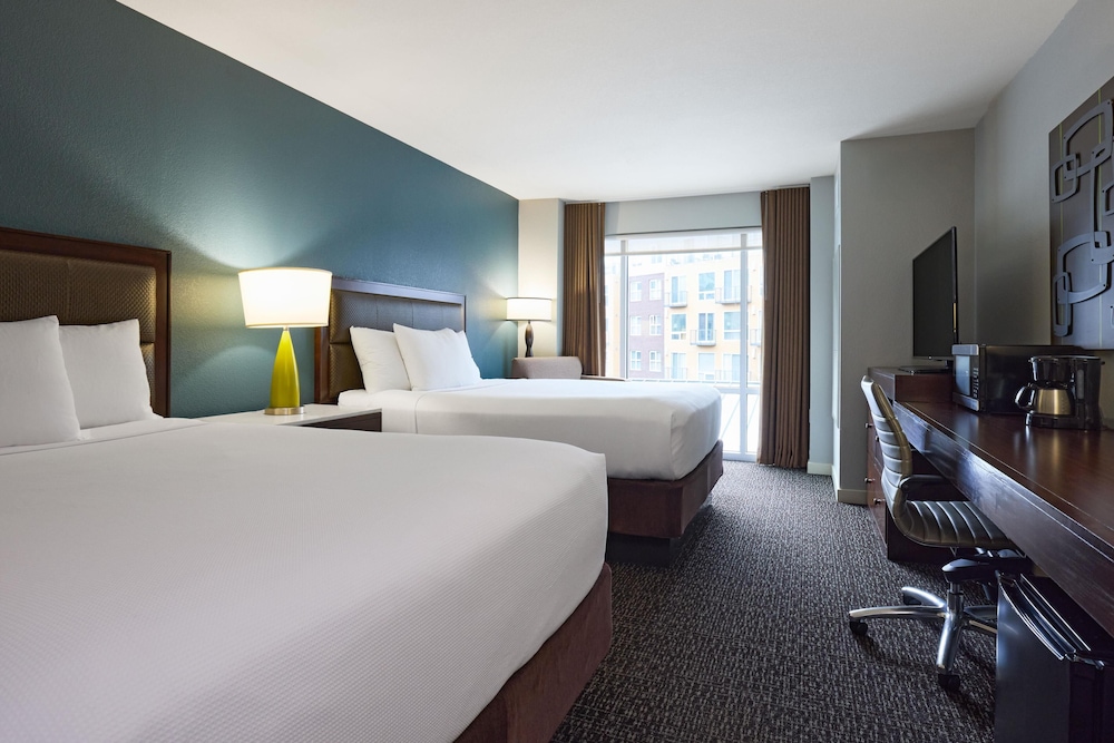 Hyatt House Seattle/Redmond 21/70