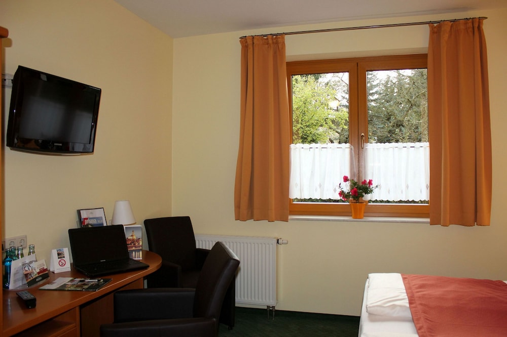 Landhotel Dresden 31/50