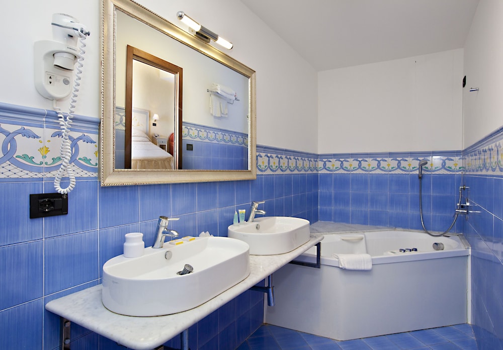 Punta Campanella Resort And Spa 26/71