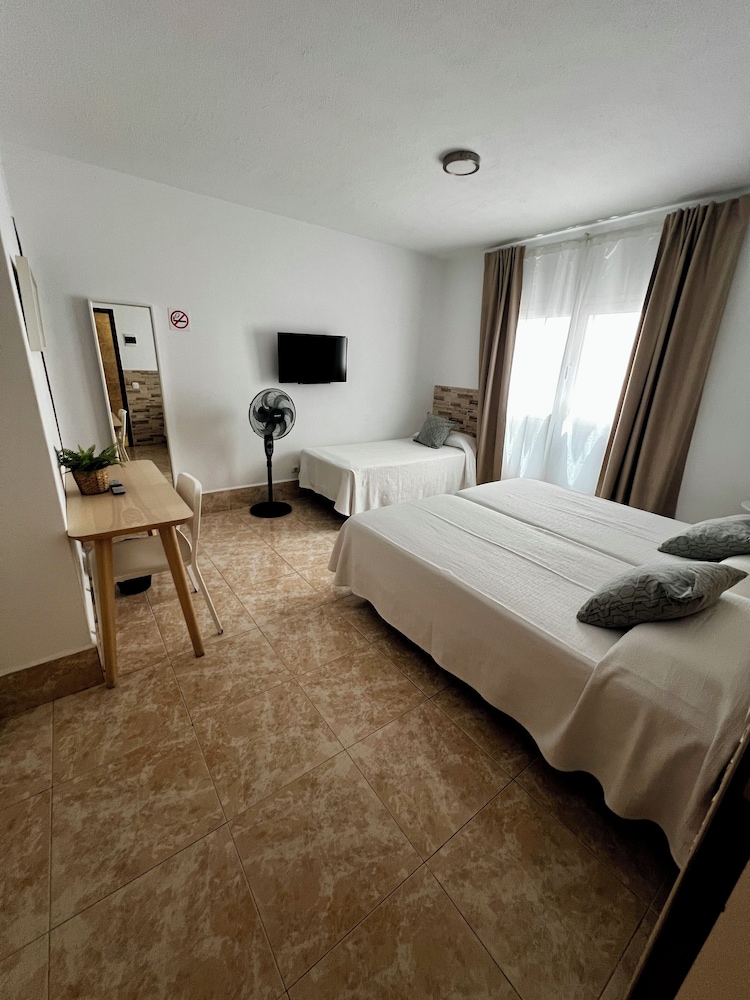 Residencia Cardona 13/57