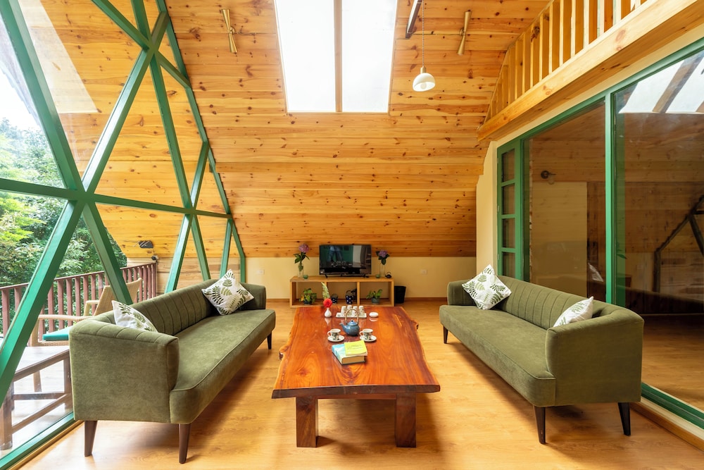 Latitude 29 By The Lake Resort 27/50