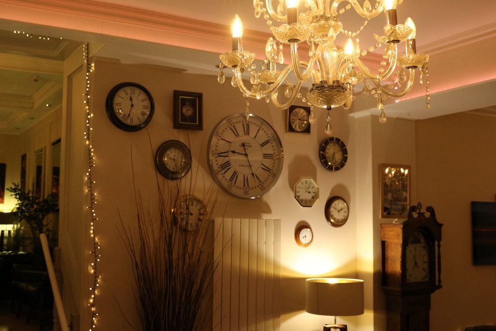 The Belgrave Hotel Tenby 8/62