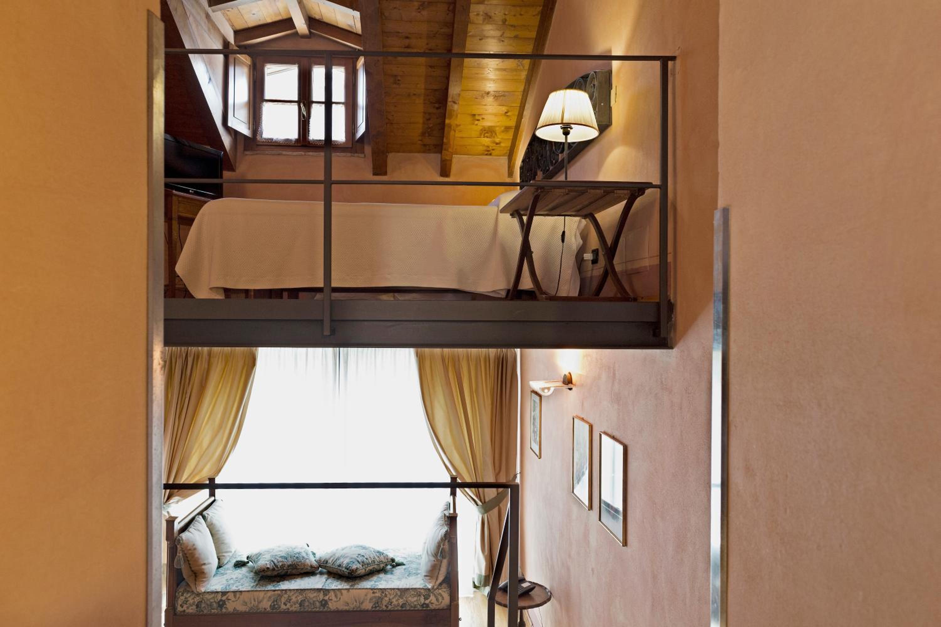 LOCANDA DEI MAI INTEES 10/24