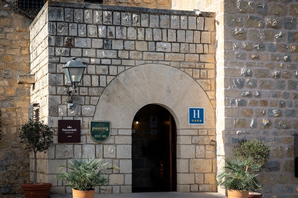 Parador De Jaen 2/50