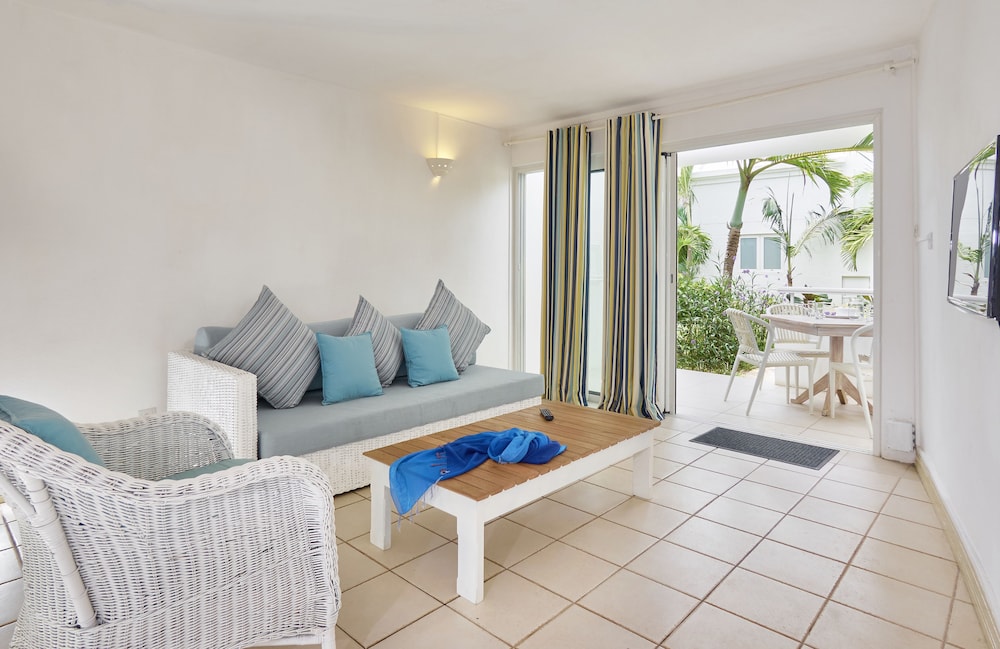 Le Beachclub Serviced Apartments And Villas 44/77