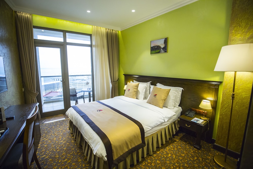 Colosseum Marina Hotel Batumi 25/72