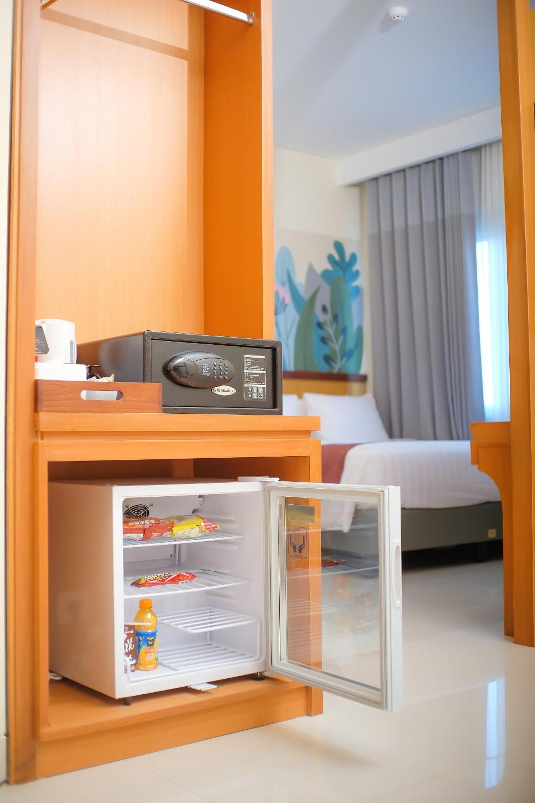 Azana Asia Hotel Cilacap 10/38