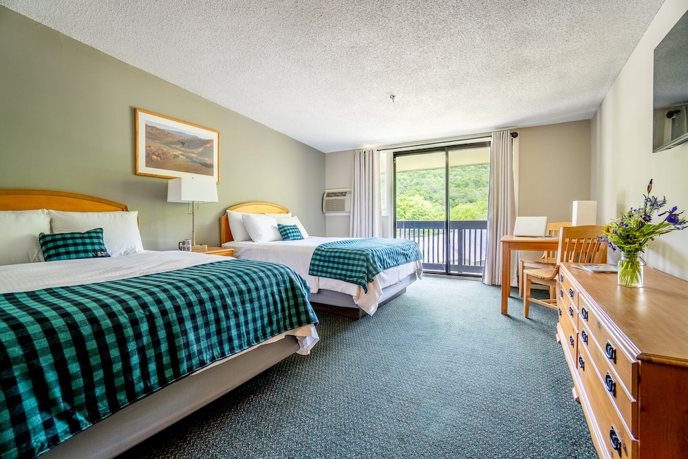 Bolton Valley Resort Lodge 6/29