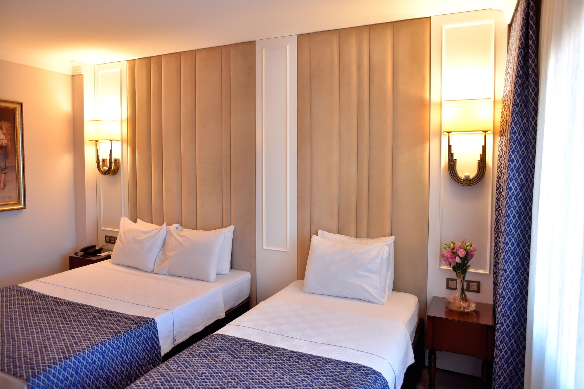 FAMILY, 1 DOUBLE AND 1 SINGLE BED, LAKE VIEW