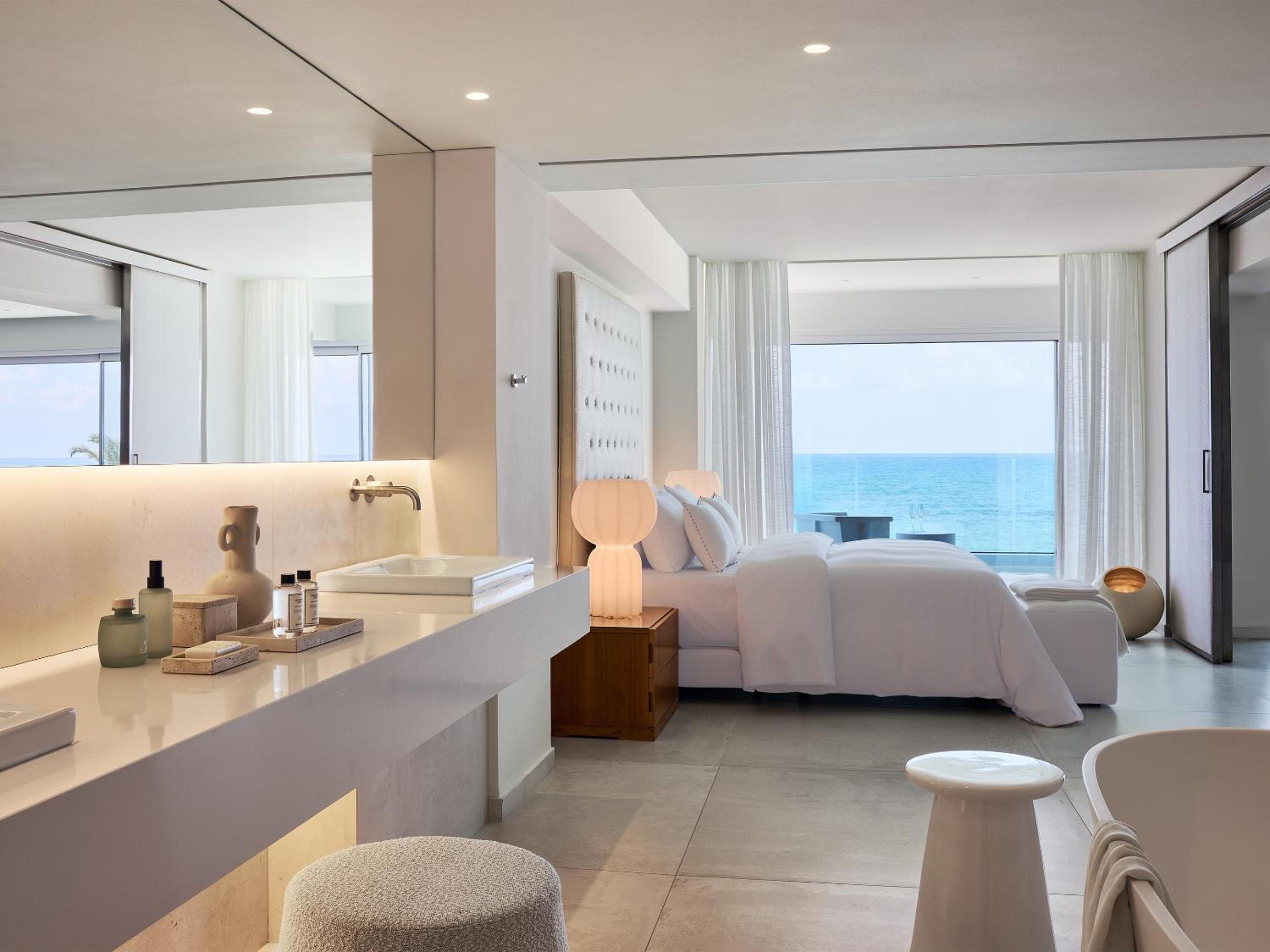 Amirandes, A Resort to Live