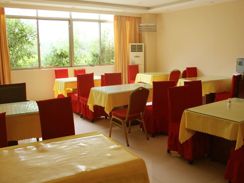 Greentree Inn Jiangsu Suqian Suyu District Education Bureau Express Hotel 42/57