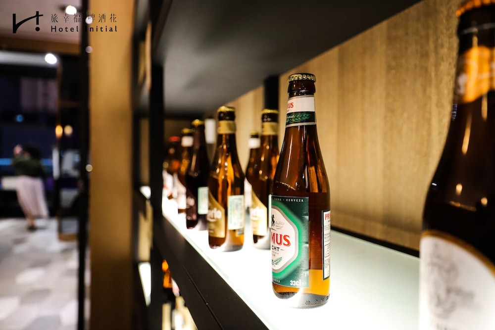 Beer Hotel 74/83