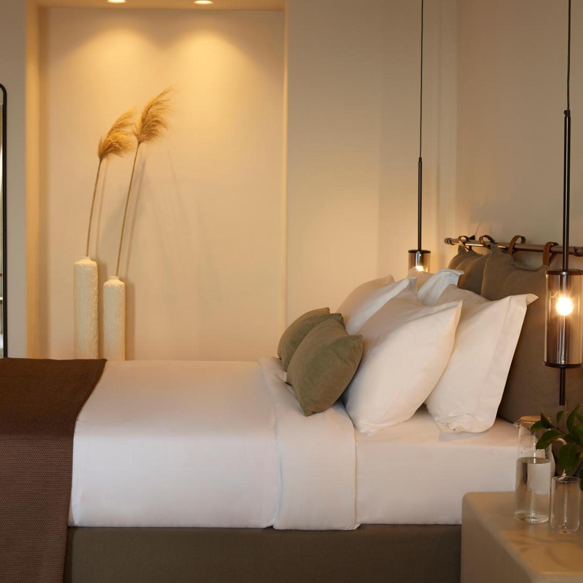 Signature, Suite, King Bed, Sea View, Terrace, Pool Access