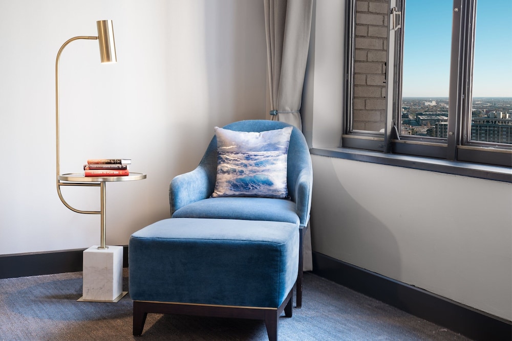 Renaissance Saint Elm Dallas Downtown Hotel 32/47