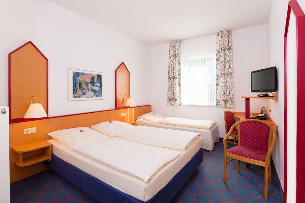 Hotel Montana Lauenau 12/38