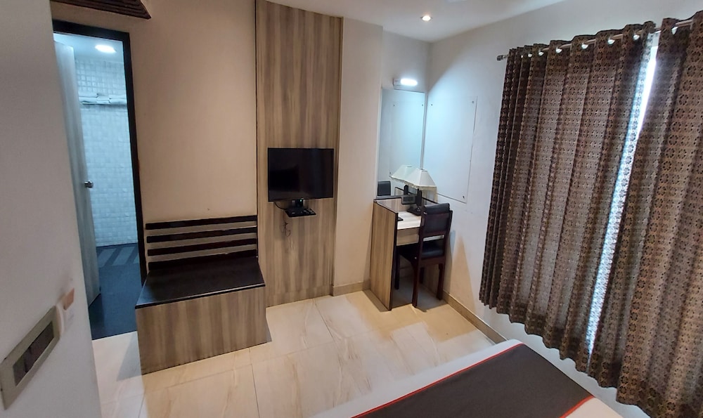 Oyo 7130 Hotel Broadway 37/50