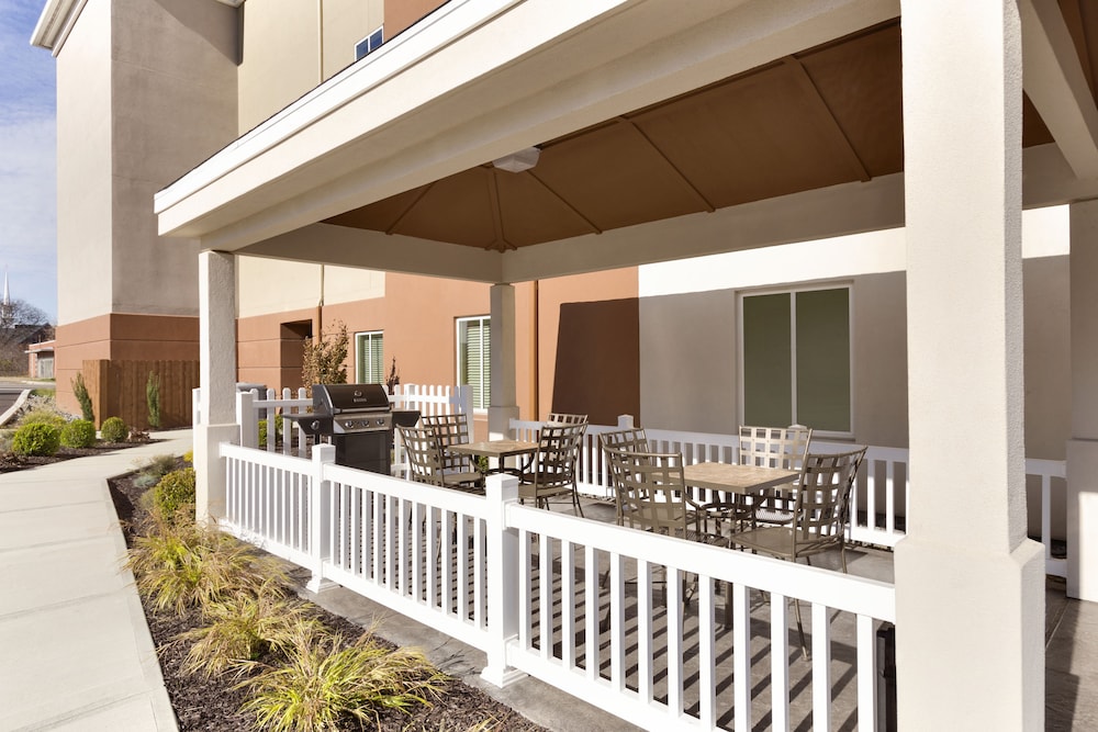 CANDLEWOOD SUITES VESTAL - BINGHAMTON 36/43