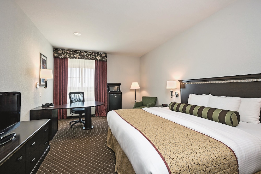 Americas Best Value Inn Suites Gun Barrel City 11/57